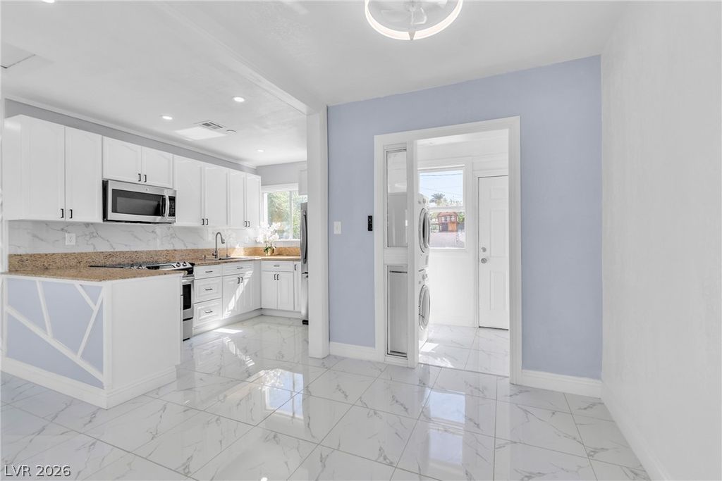 1604 Lewis Avenue, Las Vegas, NV 89101 — photo 4