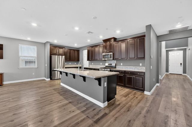 7487 Tapiro Way, Sacramento, CA 95829