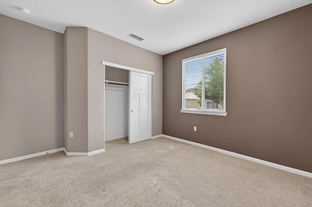 7487 Tapiro Way, Sacramento, CA 95829