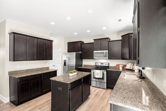 118 Hemlock Green Lane, Clayton, NC 27527