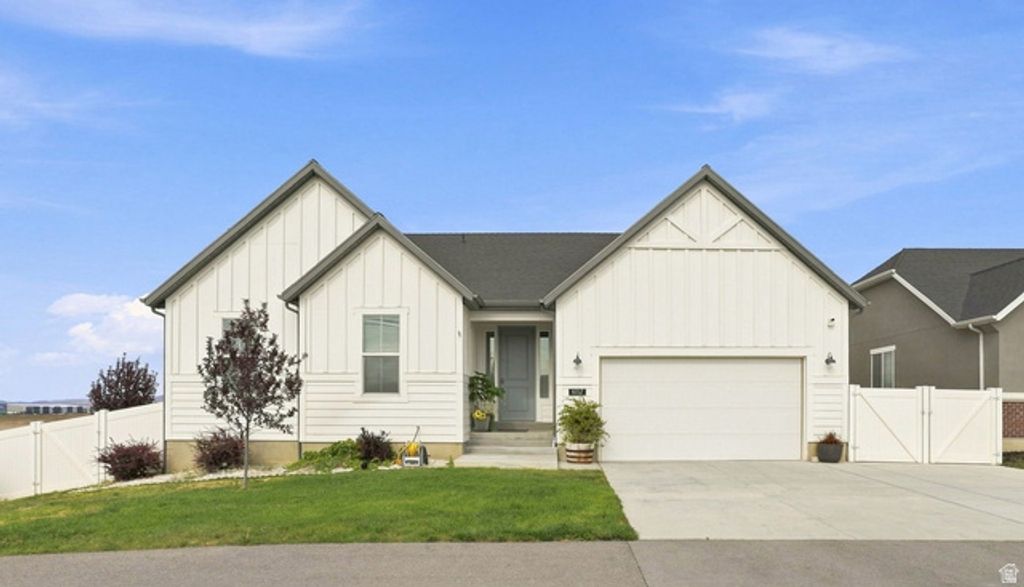 6017 N SHEPS RD, Eagle Mountain, UT 84005 — exterior