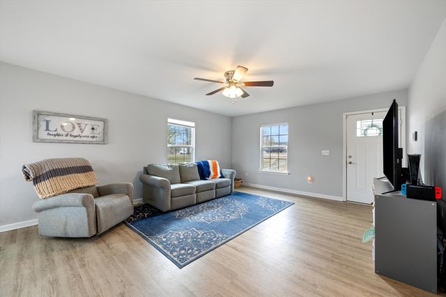 426 Edgewood St, Alexandria, TN 37012