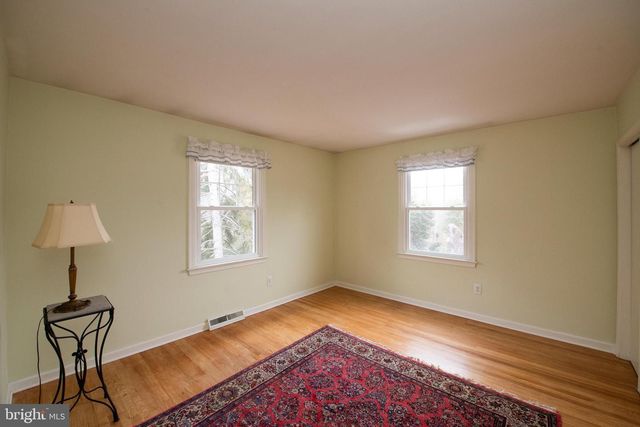 1532 MILL RD, Jenkintown, PA 19046