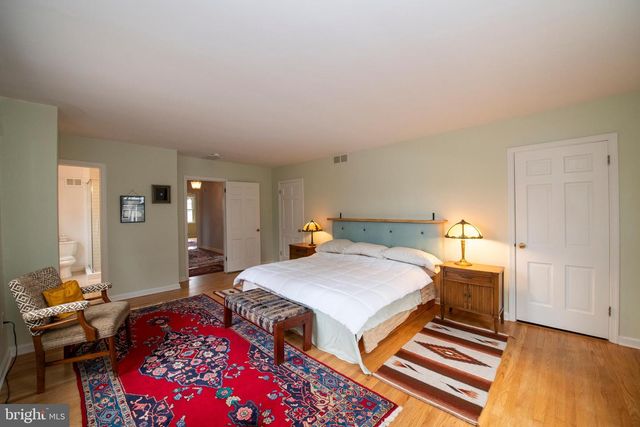 1532 MILL RD, Jenkintown, PA 19046