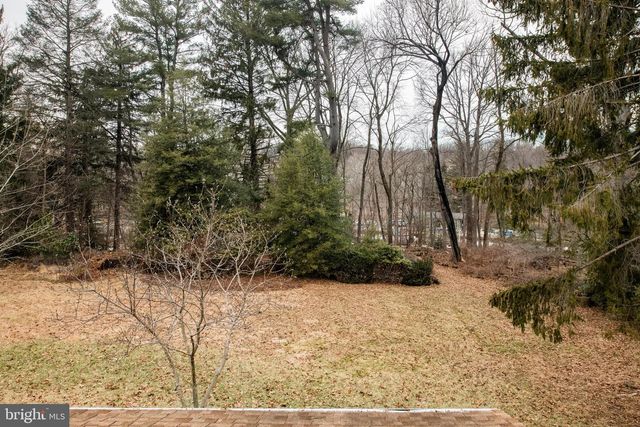 1532 MILL RD, Jenkintown, PA 19046