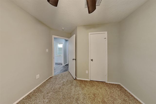 26 Pinewood Forest Court, Spring, TX 77381