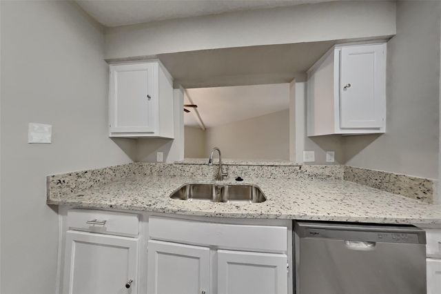 26 Pinewood Forest Court, Spring, TX 77381