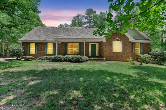 892 Brooks Woolsey Road, Brooks, GA 30205
