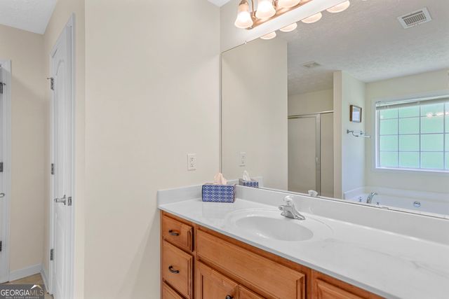 892 Brooks Woolsey Road, Brooks, GA 30205