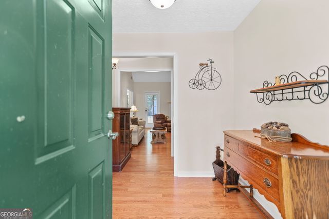 892 Brooks Woolsey Road, Brooks, GA 30205