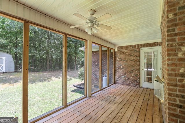 892 Brooks Woolsey Road, Brooks, GA 30205
