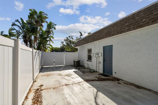 12252 ELDON DRIVE, Largo, FL 33774