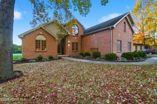 4829 Rhone Drive, Maumee, OH 43537