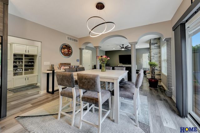 8159 Windmill Drive, Lincoln, NE 68507