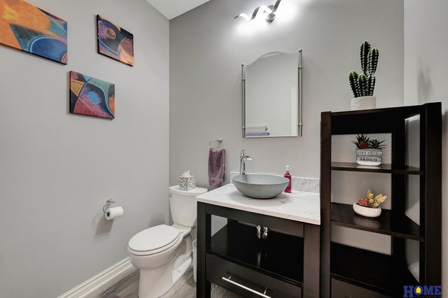 8159 Windmill Drive, Lincoln, NE 68507