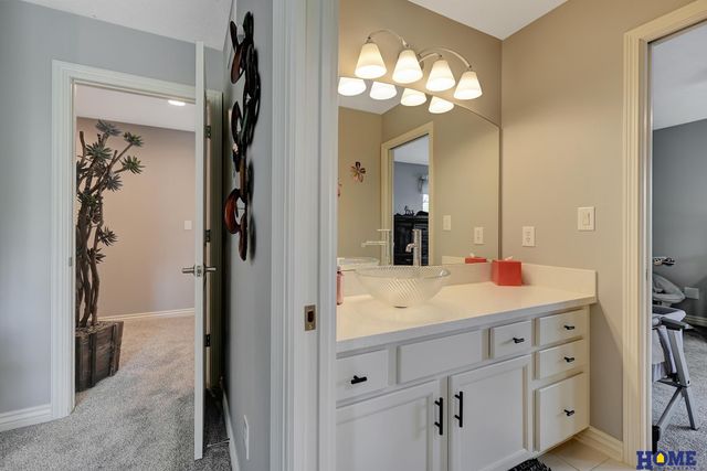 8159 Windmill Drive, Lincoln, NE 68507