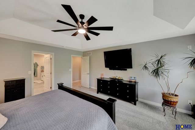8159 Windmill Drive, Lincoln, NE 68507