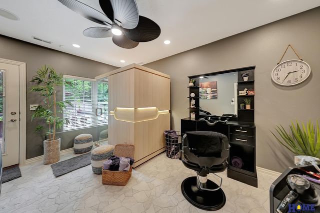 8159 Windmill Drive, Lincoln, NE 68507