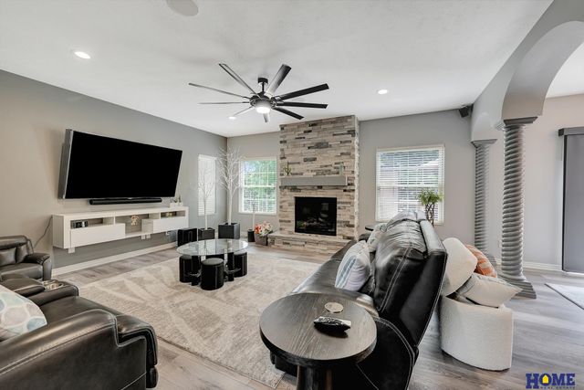 8159 Windmill Drive, Lincoln, NE 68507
