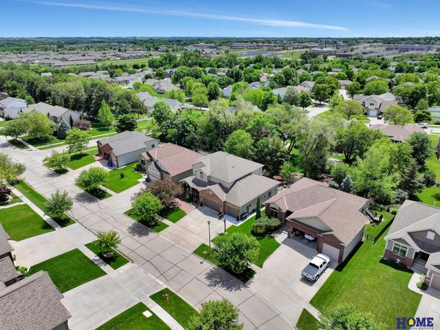 8159 Windmill Drive, Lincoln, NE 68507