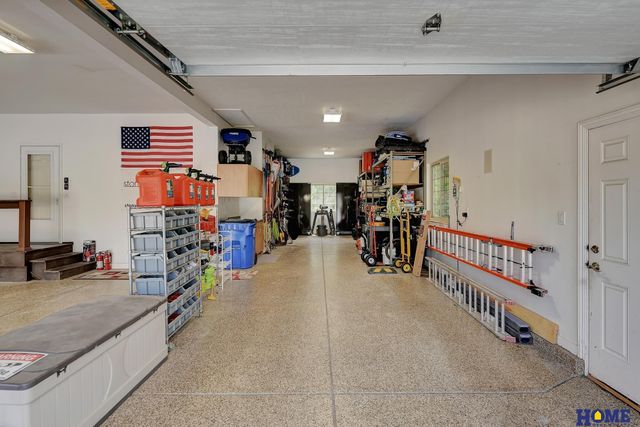 8159 Windmill Drive, Lincoln, NE 68507