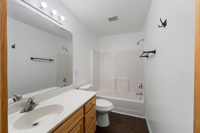 932 Main Street, Saint Paul Park, MN 55071