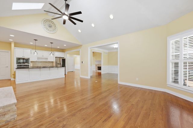 5077 Ivy Bridge Drive, Lexington, KY 40515