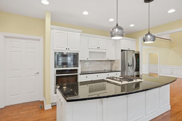 5077 Ivy Bridge Drive, Lexington, KY 40515