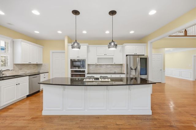 5077 Ivy Bridge Drive, Lexington, KY 40515