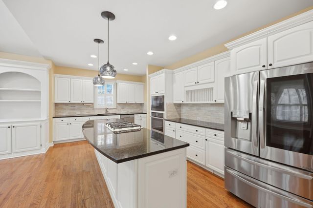 5077 Ivy Bridge Drive, Lexington, KY 40515
