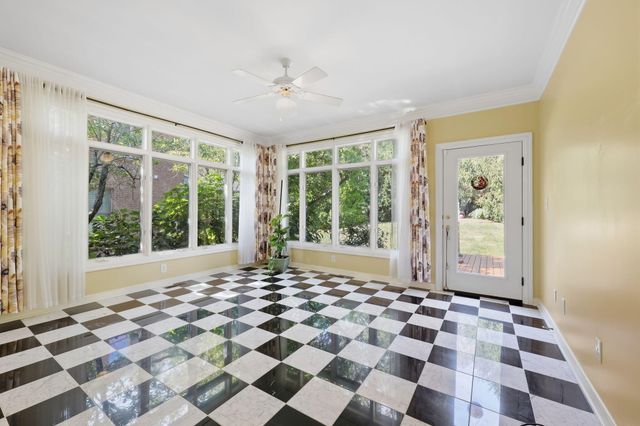 5077 Ivy Bridge Drive, Lexington, KY 40515