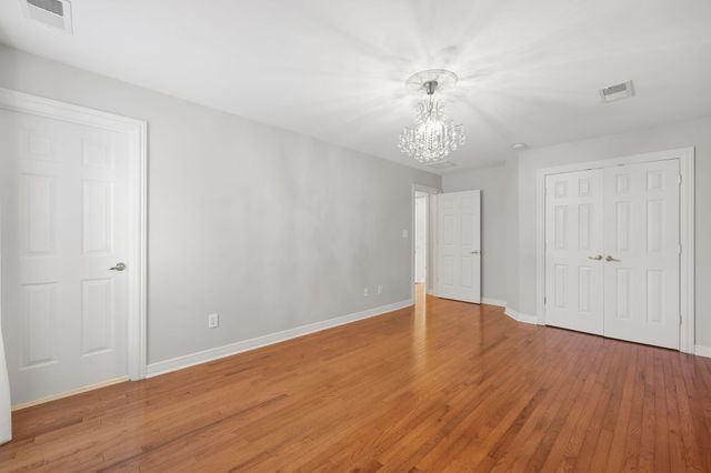 5077 Ivy Bridge Drive, Lexington, KY 40515