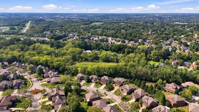 5077 Ivy Bridge Drive, Lexington, KY 40515