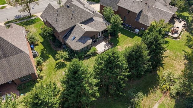 5077 Ivy Bridge Drive, Lexington, KY 40515