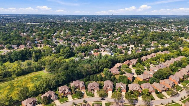 5077 Ivy Bridge Drive, Lexington, KY 40515