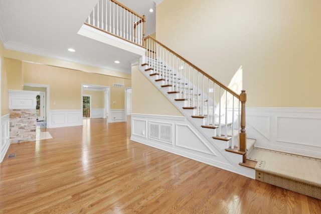 5077 Ivy Bridge Drive, Lexington, KY 40515
