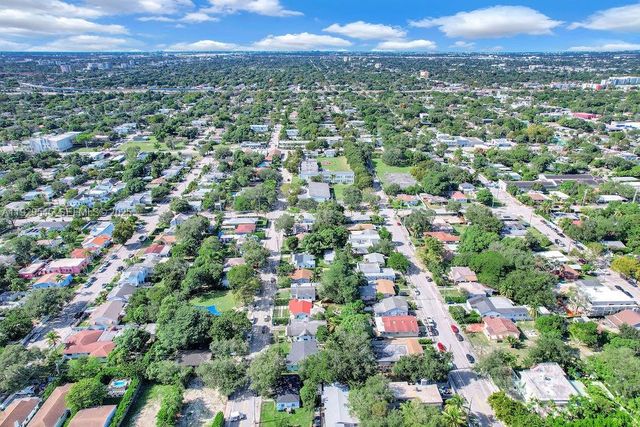 47 NW 49th St 2, Miami, FL 33127