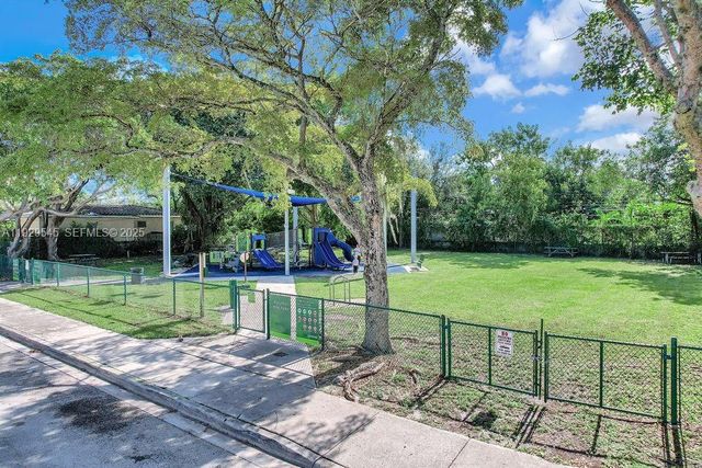47 NW 49th St 2, Miami, FL 33127