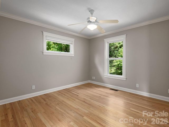 30 Apple Tree Way, Asheville, NC 28805