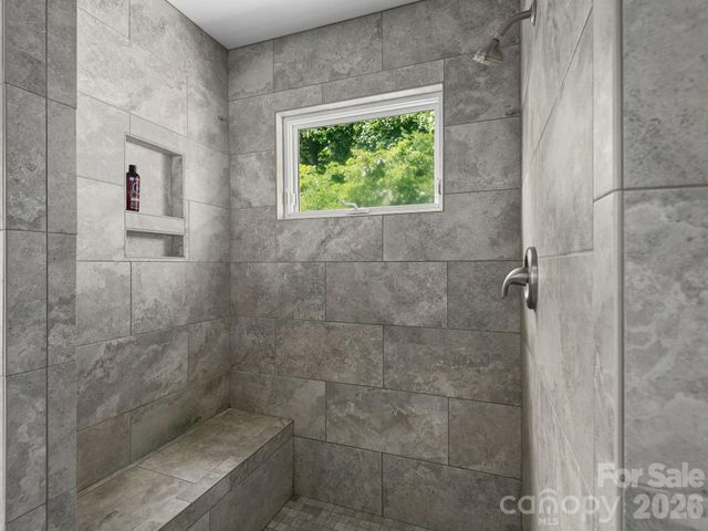 30 Apple Tree Way, Asheville, NC 28805