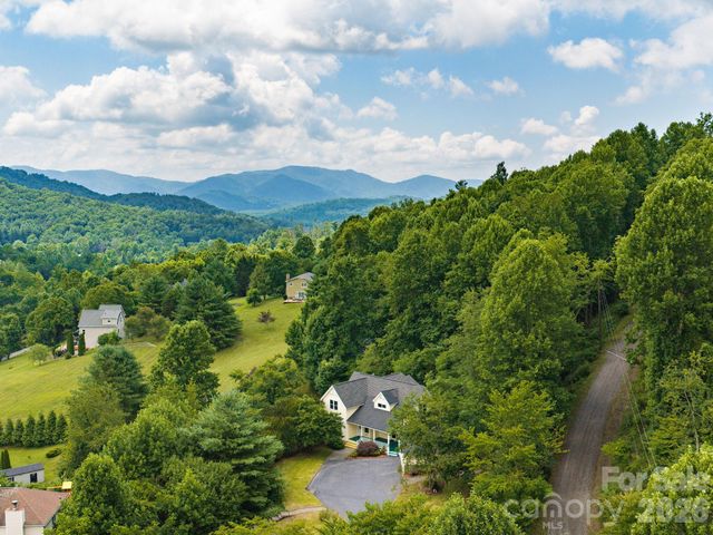 30 Apple Tree Way, Asheville, NC 28805