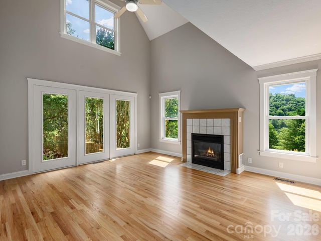 30 Apple Tree Way, Asheville, NC 28805