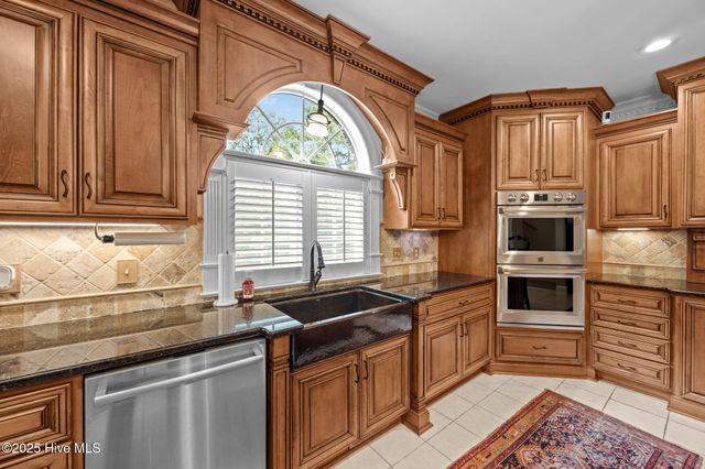 951 White Horse Drive, Greenville, NC 27834