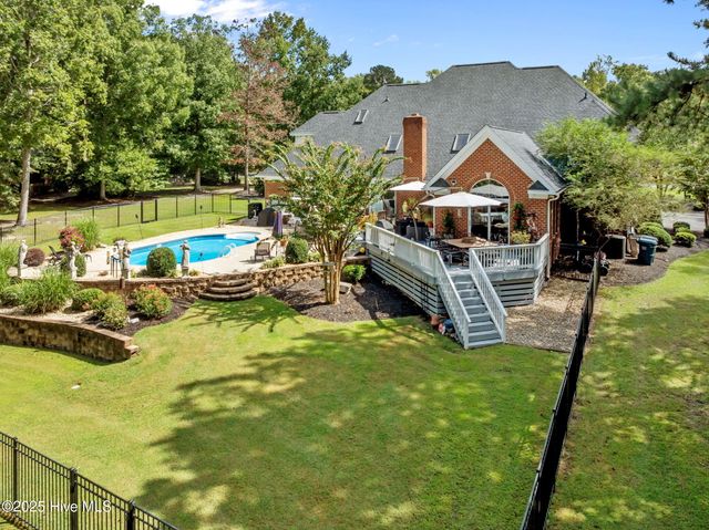 951 White Horse Drive, Greenville, NC 27834