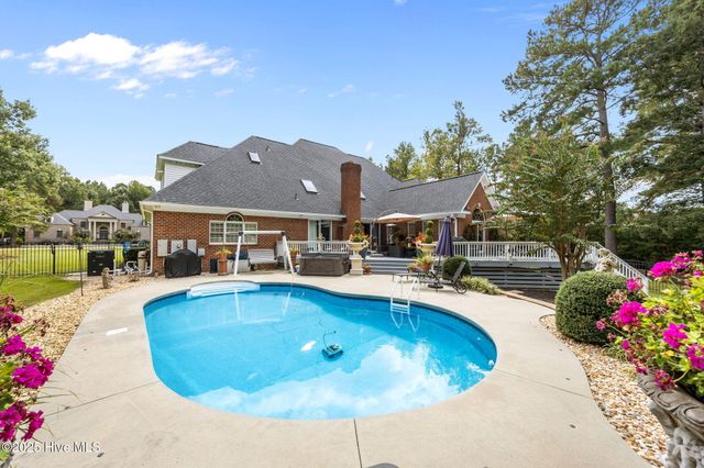 951 White Horse Drive, Greenville, NC 27834