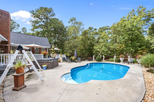 951 White Horse Drive, Greenville, NC 27834