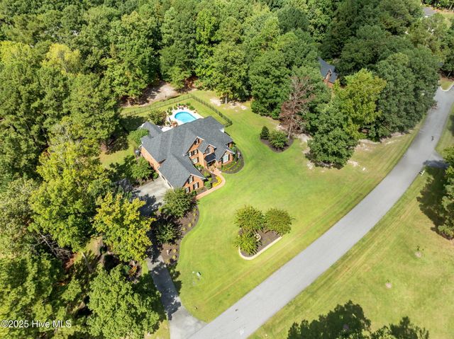 951 White Horse Drive, Greenville, NC 27834