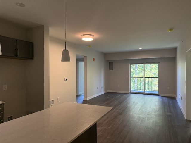 2645 Burton Road Unit: Bld 4, Ann Arbor, MI 48104