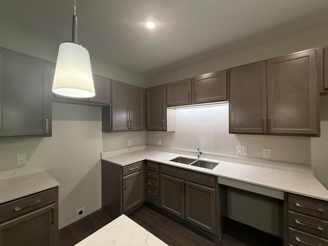 2645 Burton Road Unit: Bld 4, Ann Arbor, MI 48104