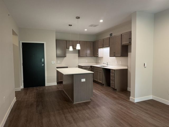 2645 Burton Road Unit: Bld 4, Ann Arbor, MI 48104